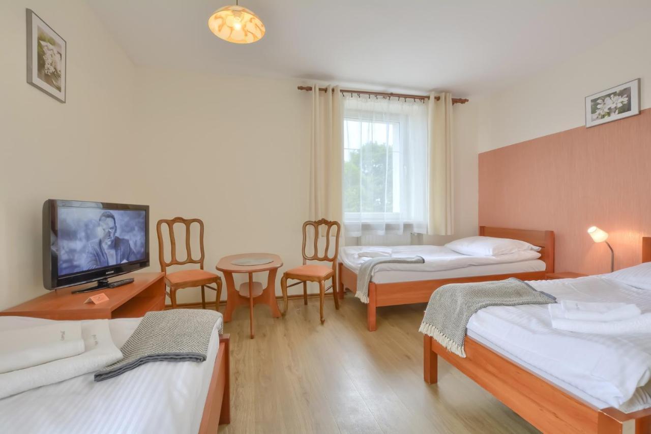 Noclegi Walbrzych - Pokoje Konrad Exteriör bild